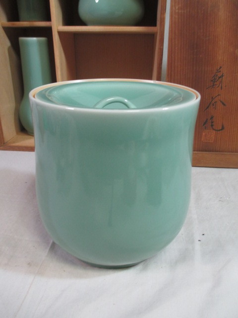 蘇谷 青磁 皆具一式 共箱 茶道具 水指 建水 杓立 蓋置 セット(中古)の