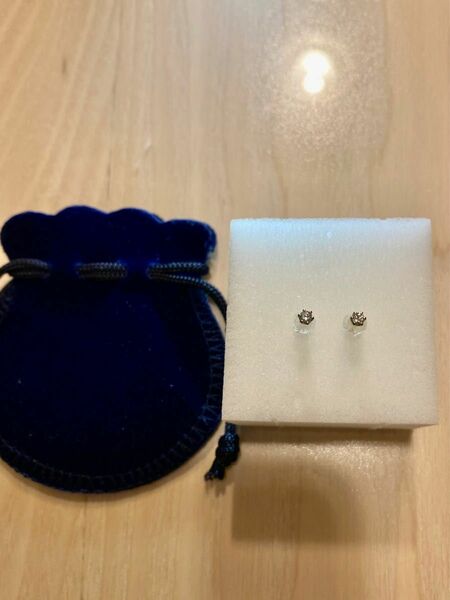 ダイヤモンド　ピアス　0.05ct×2 k14