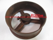 【中古】平ベルトプーリー 205mm 穴径約19㎜_画像3