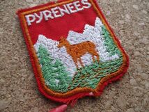 70s ピレネー山脈PYRENEES ワッペン/刺繍ビンテージ山脈PATCH鹿BADGE登山シカしかヨーロッパ山登りPATCH紋章ハイキング旅行エンブレム D①_画像2