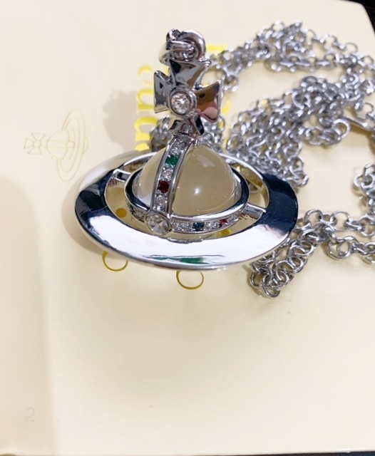 ヤフオク! -vivienne westwood ネックレスの中古品・新品・未使用品一覧