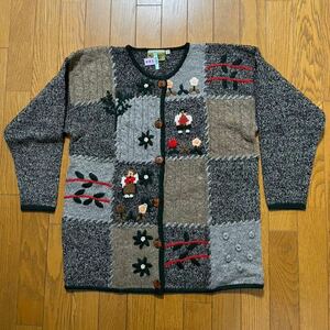 Kire seven COUNTRY 編み込みカーディガン、Sサイズ、編み込みに刺繍にと可愛い、ヨーロッパ製、used、クリーニング店仕上げ済み、レア美品