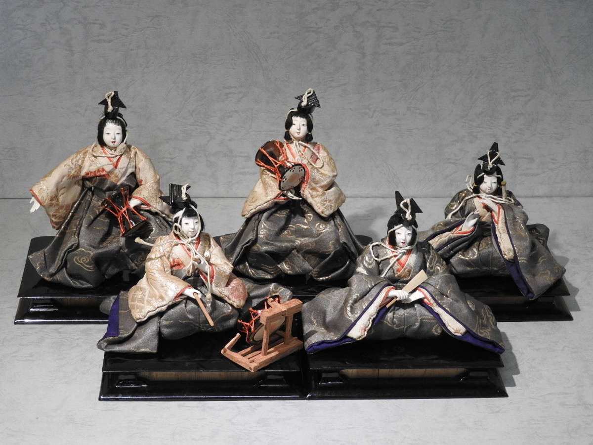 ヤフオク! -「雛人形五人囃子」の落札相場・落札価格 ヤフオク! -「雛人形五人囃子」の落札相場・落札価格