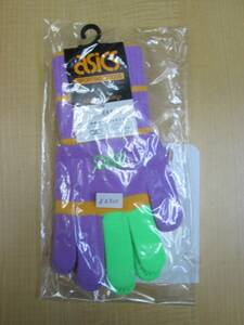 823 90 period Asics sport gloves 