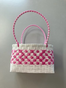 ハンドメイド　PPバンド　鞄　小さめサイズ　ピンク