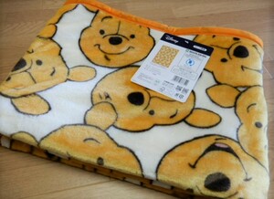 ☆送料無料（一部地域除く） くまのプーさん フェイシーズ ハーフ毛布 Disney Winnie the Pooh 