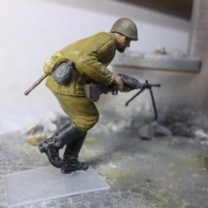 タミヤ1／３５ ロシア歩兵 完成品Aの画像9