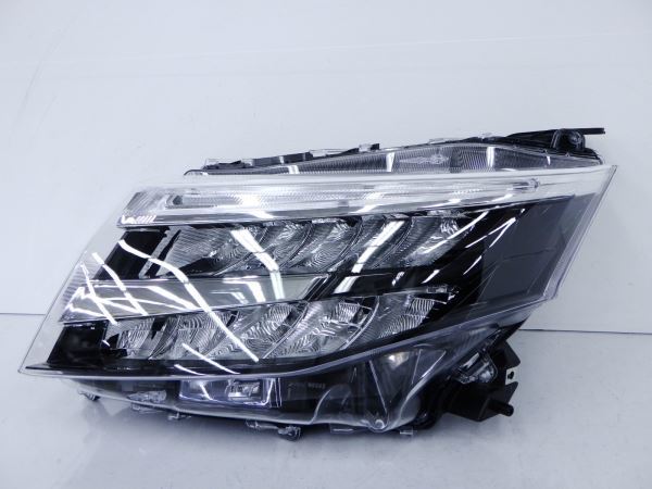 4200242△ ◎ルーミーカスタム M900A/M910A ◎トールカスタム M900S/M910S◎ジャスティM900F/M910F 後期 左ライト LED STANLEY W6242