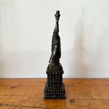【Vintage】Statue of Liberty (24cm) 自由の女神 置物 スーベニア お土産 ニューヨーク New york 店舗什器 ヴィンテージ アンティーク_画像4