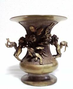 ★　お寺からの初だし　古い上手の真鍮製花瓶　仏具　花入れ　立花　花器　お手　仏壇