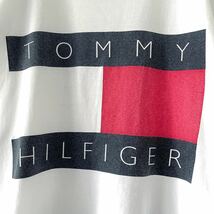 ■激レア 白ボディー■90s USA製 TOMMY HILFIGER ビッグロゴ Tシャツ L XL 相当 トミーヒルフィガー デカロゴ raptee raptees ビンテージ_画像2