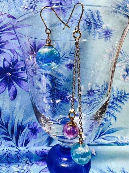 金属アレルギー対応サージカルステンレスピアス・青空と夕暮れレジン・大人可愛いハンドメイド