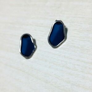 ピアス ブルー