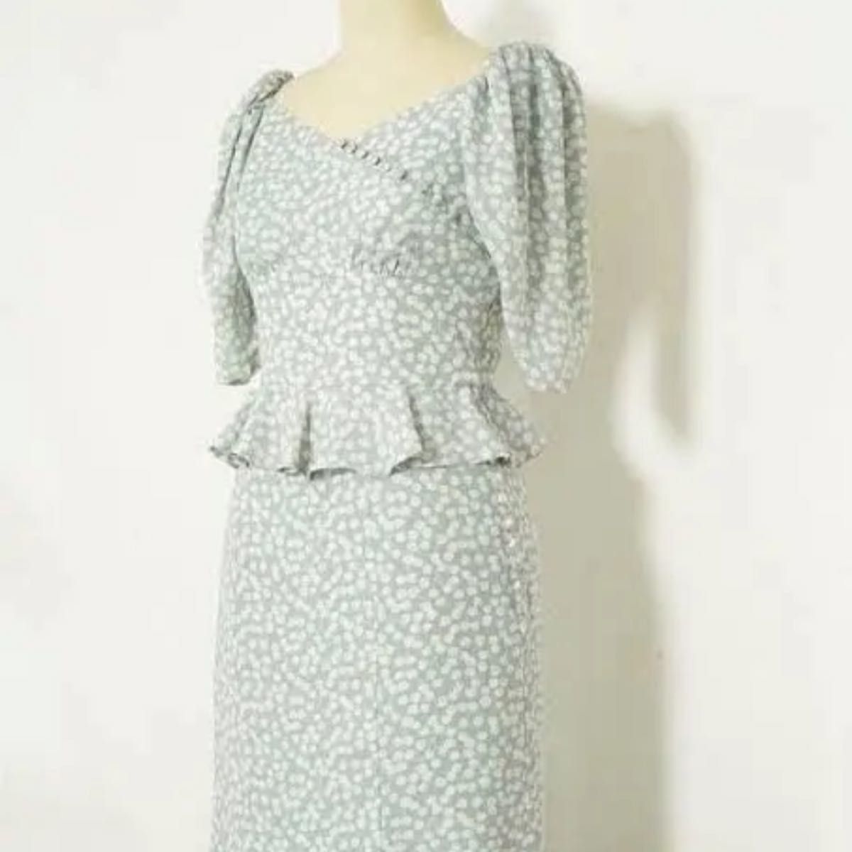 PayPayフリマ｜Water Lily Garden Knit Dress Her lip to S 新品 未使用