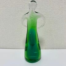 硝子 ガラス 人形 グリーン グラデーション 置き物 レトロ ヴィンテージ 丸いフォルムがかわいいグリーンのガラス_画像2