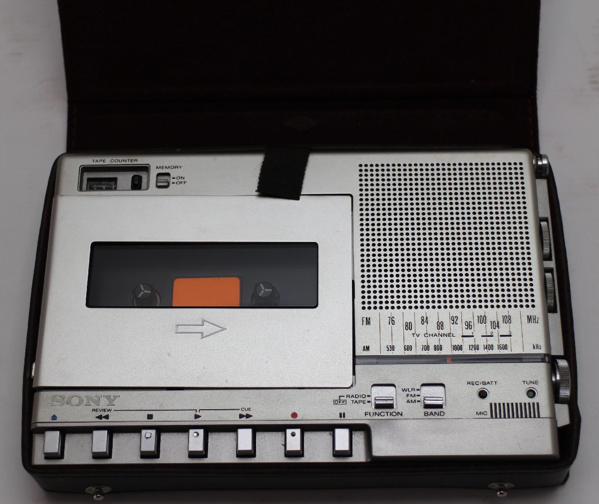 SONY FM/AM ラジオカセットコーダー/ラジカセ CFM-800 アダプタ、専用ケース付 修理済み