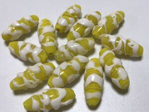  glass beads 2 piece Japan Vintage sugar pastry seems . beads yellow 