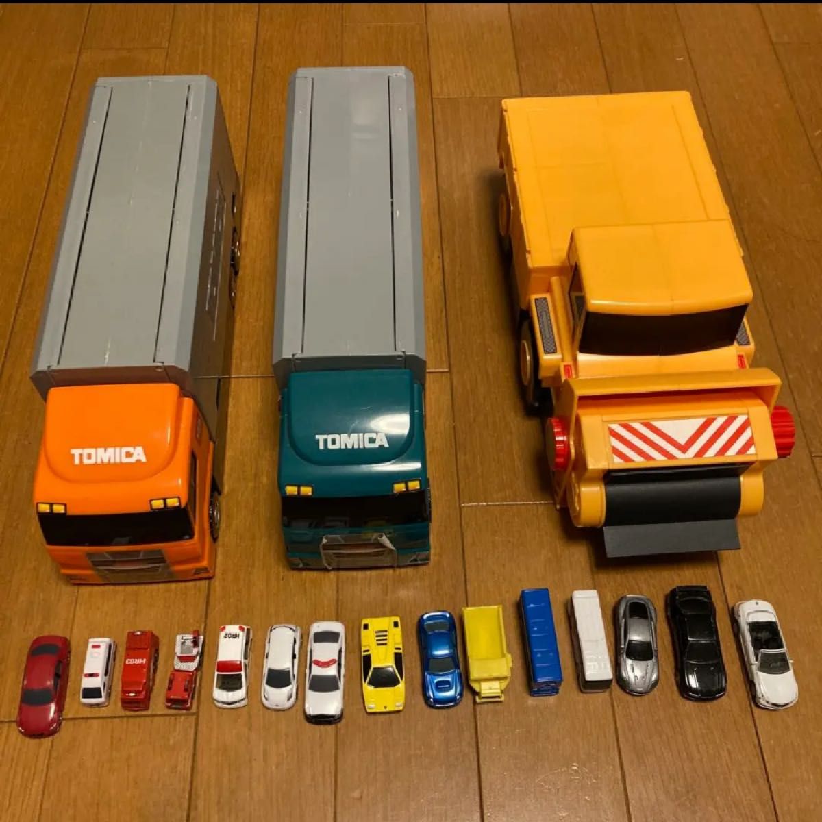 激安超安値 トミカ ミニカーまとめ売り バス 救急車 売り切り価格 ...