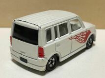 即決有★トミカ トヨタ TOYOTA bB キャルルック★中国製 ミニカー_画像2