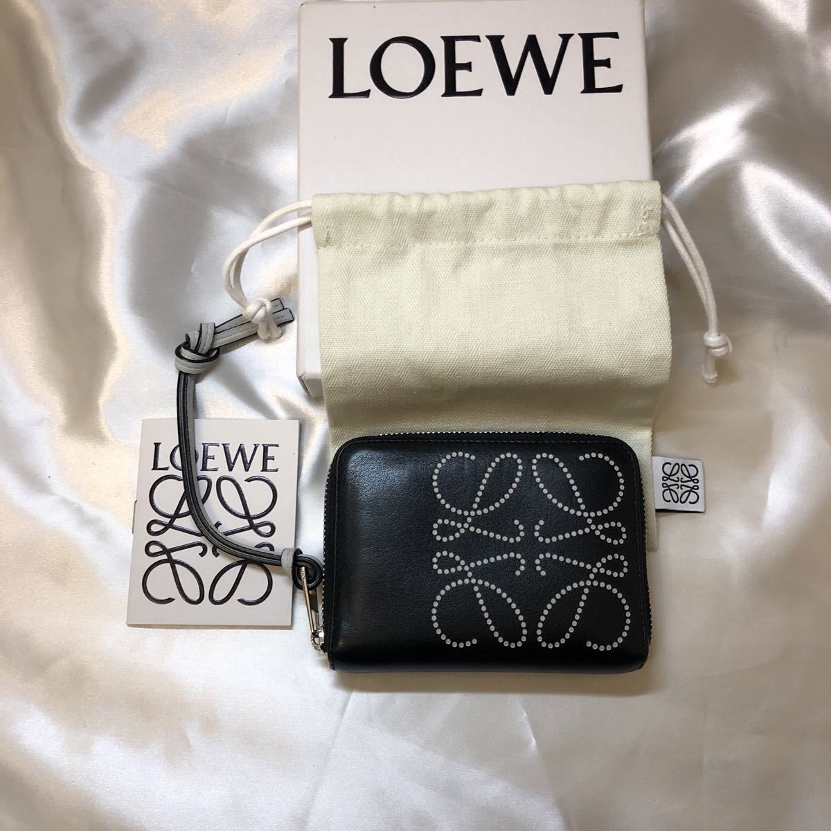 ヤフオク! -「loewe ロエベ コインケース アナグラム」の落札相場