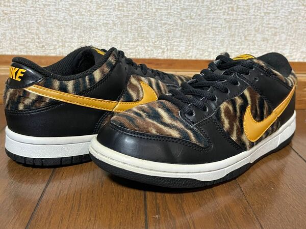 NIKE DUNK LOW GS "YEAR OF TIGER" 23.0cm