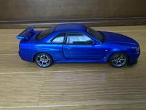 オートアート　1/18 日産スカイラインGTR R34_画像3