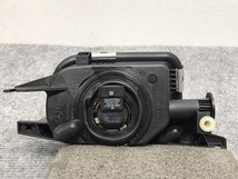 新品!CLクラス W215 純正 右 フォグランプ/フォグライト HELLA A 215 820 06 56 A215820065664 メルセデスベンツ(126154)_画像4