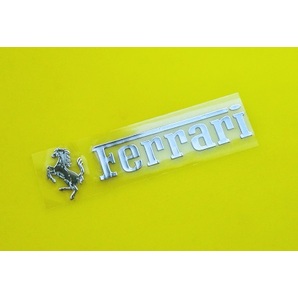 ☆新着送料込  Ferrari  ロゴ  ３Ｄアルミ  エンブレムシールの画像1