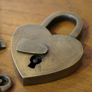  antique style brass key south capital pills pado lock Heart type key 2 ps attached 