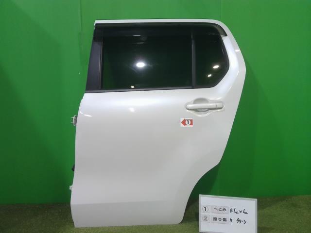 スズキ ワゴンR DBA-MH34S 左リア 左後 ドア パネル Z7T パール