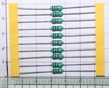 リード型インダクタ(コイル) １００μＨ ２７５ｍＡ　１０本（落札数１＝１０本）_画像1