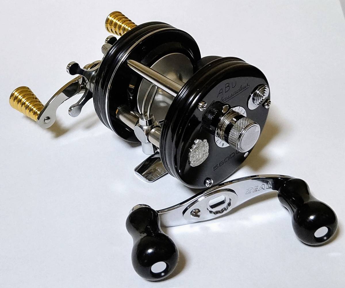 特売 【未使用品】アブガルシア アンバサダー 5600C ブラック リール