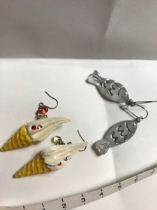 ソフトクリームのピアス☆お魚のピアス☆2点セット☆未使用