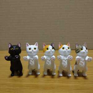 ta..... cat cat ... cat black cat white cat three wool cat bee crack . cat ga tea figure set mascot collection ornament figure cat