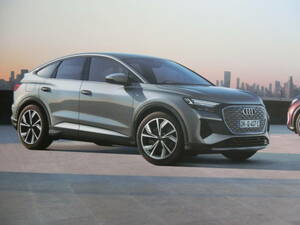 Audi【Q4 e-tron Spotrback】カタログ アウディ 初期型 前期型 quattro クワトロ 2022年01月