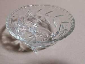 クリスタル 　3足小鉢　1930年代　イギリス　型ガラス　プレスガラス　小鉢　小物入れ　60G51m1