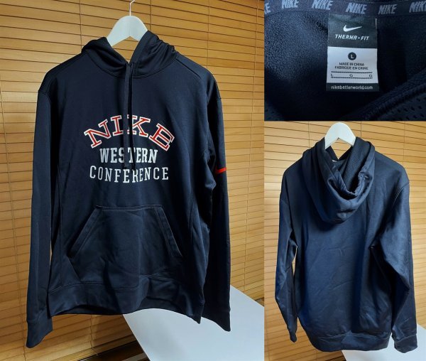 2023年最新】ヤフオク! -「nike therma フーディ」(ナイキ)の中古品
