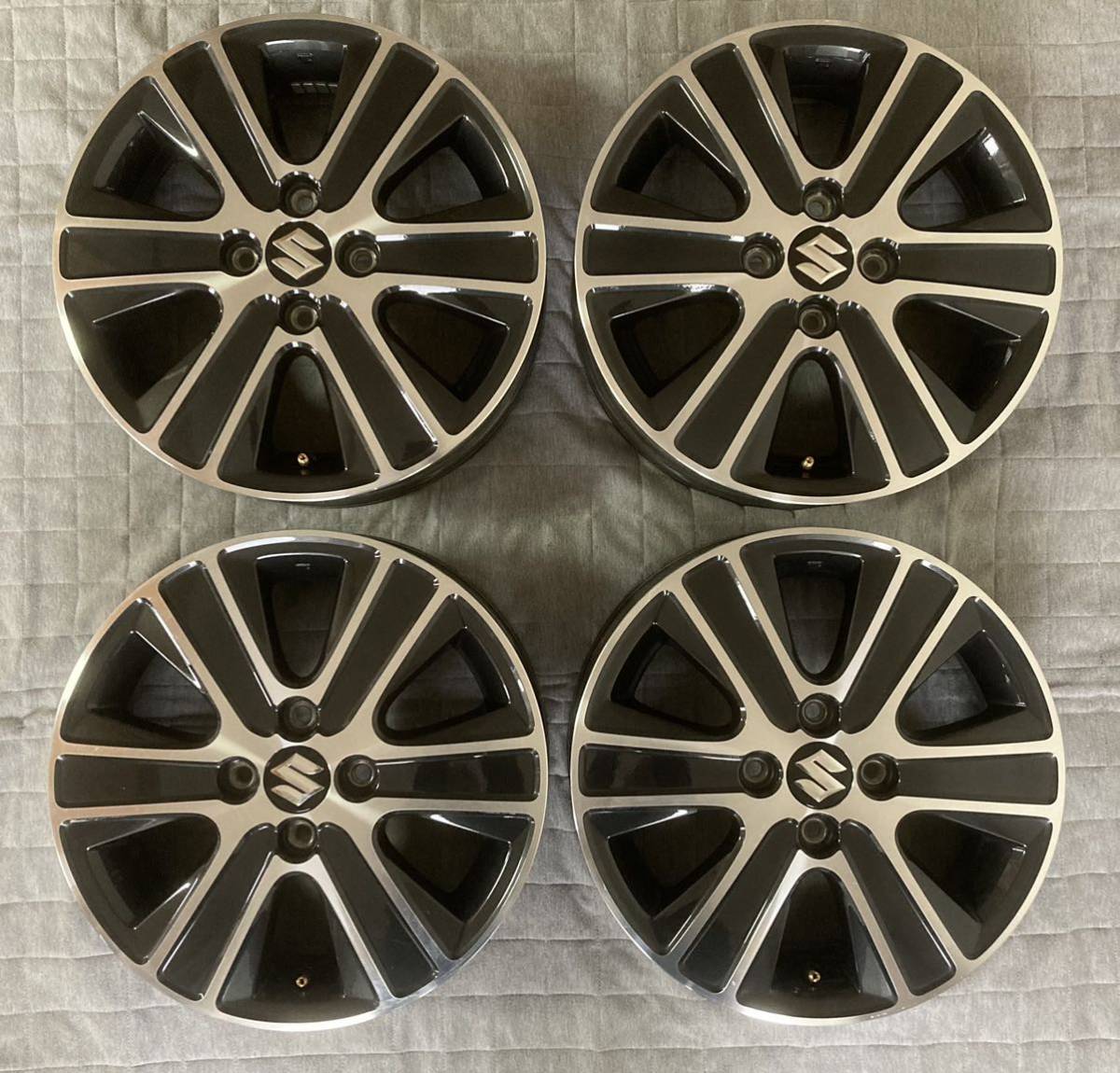 ヤフオク! -スズキワゴンr純正ホイールの中古品・新品・未使用品一覧