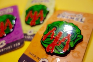 OOZE-IT OOZE-ON オーゼイット ピンズ ピンバッジ ピンバッチ ピンバッヂ Pins 1980s TOY スライム アメトイ