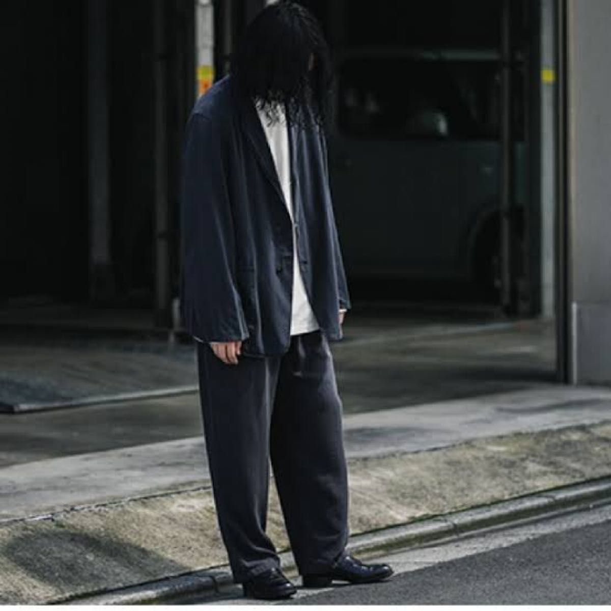 COMOLIシルクネル セットアップ UOMO掲載　21aw タグ付き