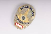 ①ロサンゼルス市警 POLICE OFFICER 4桁番号 ポリスバッジ 警察官 アメリカンポリス_画像1