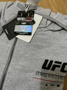 リーボック　Reebok×UFC ジップアップパーカー　XO 希少未使用新品　格闘技　GYM