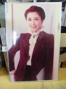 絵7832木-写真パネル　松坂慶子　約61×91cm