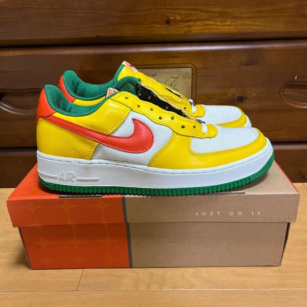 NIKE FORCE 1 ロー