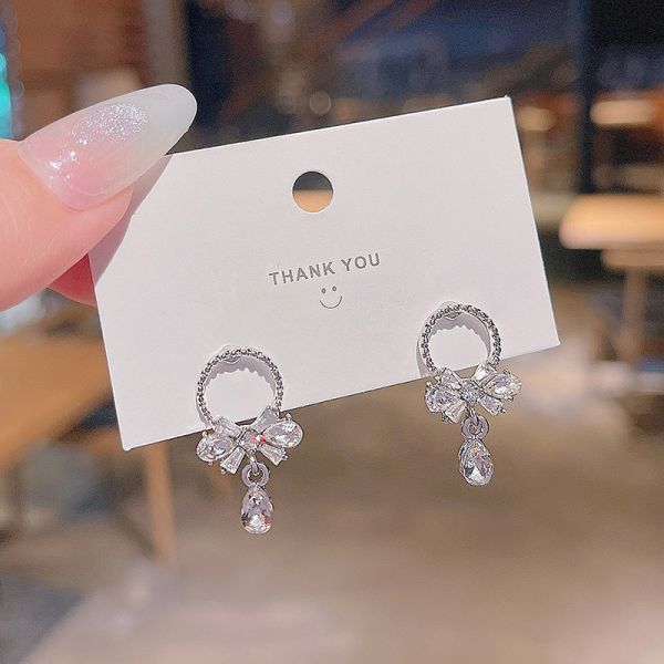 ピアス フェイス ヴィンテージ メンズ レディース 韓国 アクセサリー