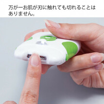 【即納】電動爪切り(ライト付) 爪を削る 介護用品 爪やすり つめきり 電池式 コードレス 手 足爪 ネイルケア 電動爪削り_画像4