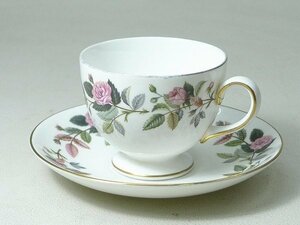 ▲60SK2378▲WEDGWOODウエッジウッド　HATHAWAY ROSE 花柄カップ＆ソーサー　ティー　コーヒー　洋食器