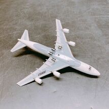 A3-041-60-3.0　400 Your Craftsman 1/400 B747-400D JAL 日本航空 国際線就航50周年 おもちゃ 航空機 インテリア 置物_画像4