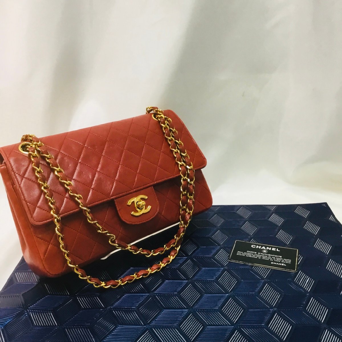 ヤフオク! -「シャネル 赤 バッグ」の落札相場・落札価格 ヤフオク! -「シャネル 赤 バッグ」の落札相場・落札価格