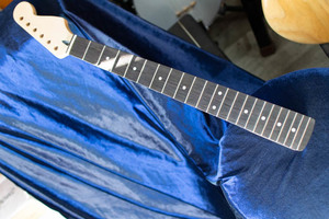 ストラト ネック 22フレット 【 Stratocaster Type NECK ST 】　21フレットのギターにも　ギターネック　ストラトキャスター